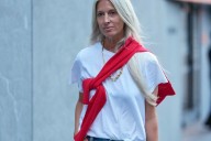 Nueva York ha hablado: el jersey rojo es el mejor accesorio