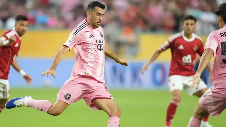 Sergio Busquets anuncia su retiro con un legado tá...
