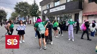 Colectivas toman las calles de Toluca para exigir acceso real al aborto legal