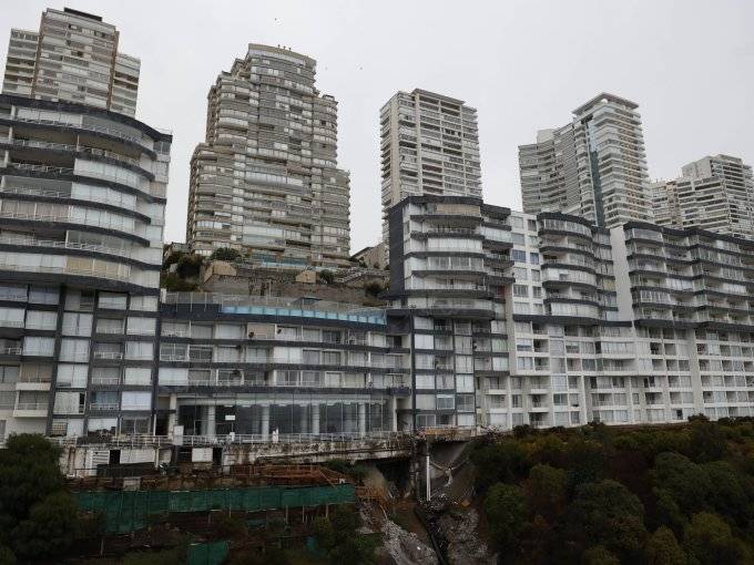 Edificio Euromarina II de Reñaca vuelve a ser habitable tras más de un año de incertidumbre