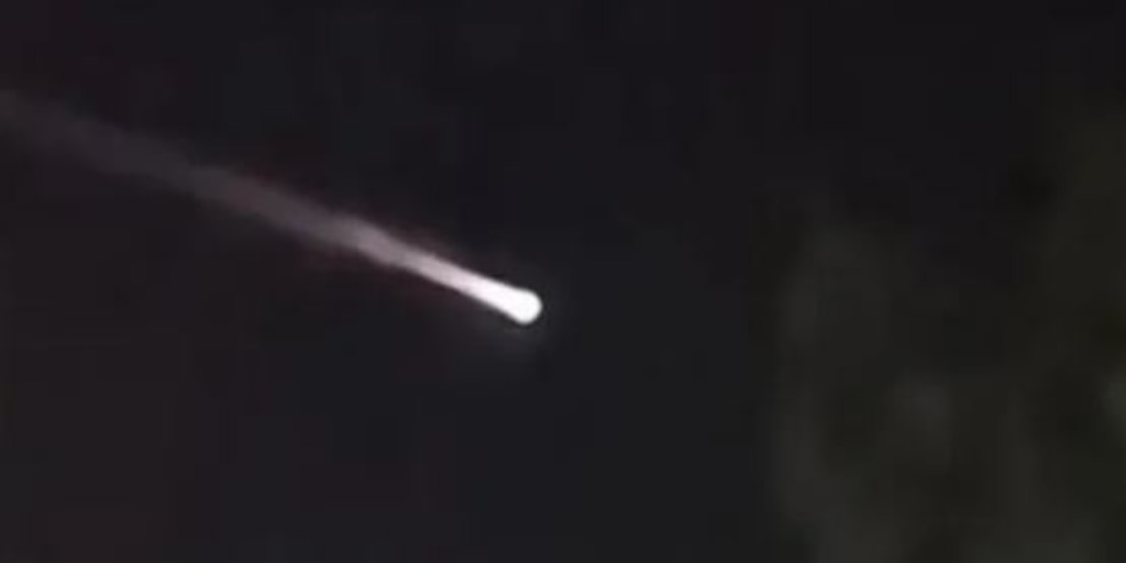 Qué provocó la espectacular estela de luz que iluminó el cielo de Córdoba y Santa Fe en la madrugada