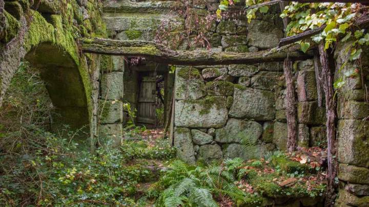 Así son los restos de uno de los últimos refugios contra la peste en Galicia
