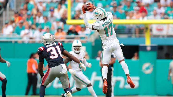 Dolphins WR Jaylen Waddle to be ‘big factor’ vs. Bills despite shoulder injury