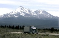 Argentinian hiker plummets 2,000 feet to death off mountain in California