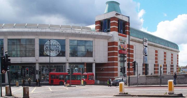 Major restaurant branch closed as diners rushed to hospital over 'suspected gas leak'