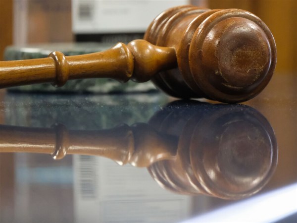 Man who helped others rob letter carrier gets 20 months in prison