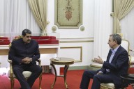 Maduro defiende a Zapatero ante los "bochornosos" ataques de EEUU