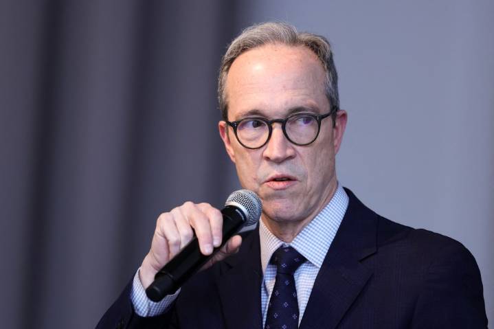 NYC mayoral candidate Jim Walden drops out of race, asks others do same to beat Mamdani
