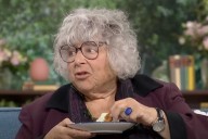 'Harry Potter' Star Miriam Margolyes Enjoys a 'Superb' Raw Onion During an On
