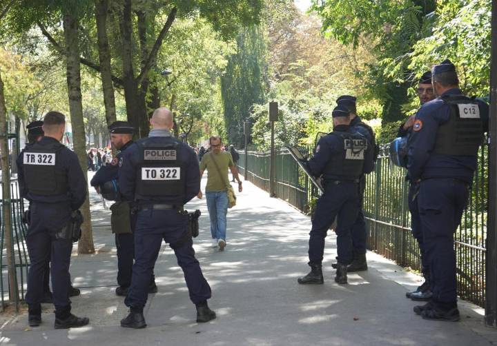 La Policía francesa abate a un hombre que llevaba un machete en la salida de una escuela