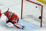 Blackhawks G Spencer Knight agrees to 3