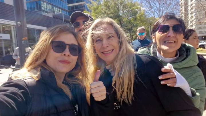 Blindada por militantes, Karina Milei fue a votar y evitó responder preguntas del periodismo