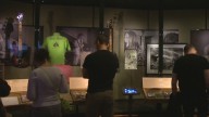 Fans bid farewell to Nirvana exhibit at MoPOP