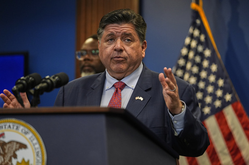 Chicago se prepara para la llegada de soldados de la Guardia Nacional y agentes de inmigración