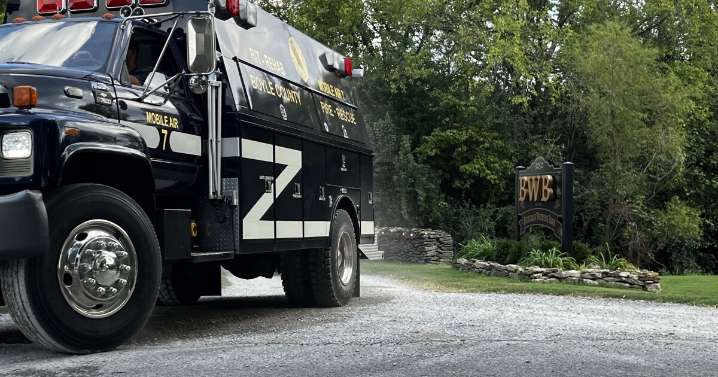 Boyle County fire units respond to reported fire at Bluegrass Wedding Barn in Danville