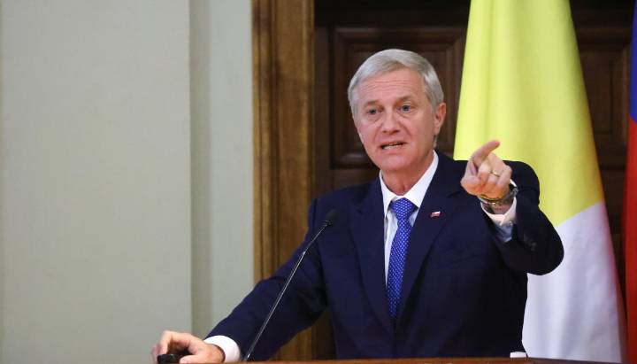 Kast cuestiona a Presidente Boric por nominar a Bachelet a la ONU sin consultar a los demás aspirantes a La Moneda: “Se equivocó otra vez”