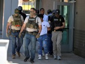 Revolución en USCIS: la agencia de visas y green cards contrata agentes armados que puedan arrestar inmigrantes