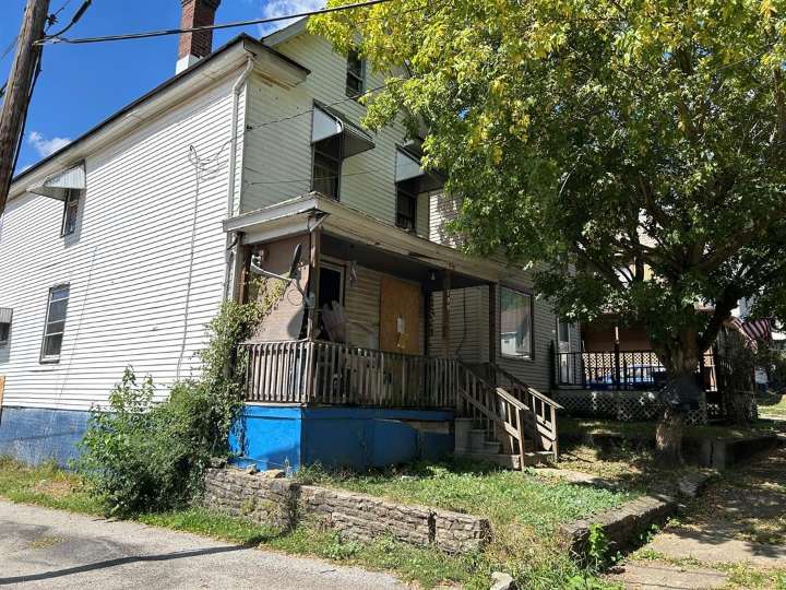 East Liverpool officials declare condemned home a nuisance