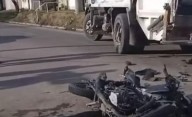 Un motociclista murió tras chocar contra un camión recolector
