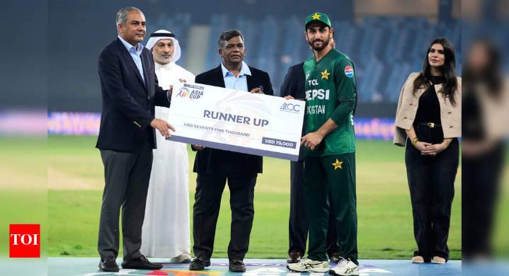 Pakistan player recalls getting scammed by government: 'PM's cheques of PKR 25 lakh bounced'