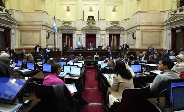 Senado aprobó el proyecto que pone límites al Presidente en el uso de los DNU