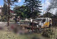Al menos 21 muertos, la mayoría jubilados que recibían su pensión, en un bombardeo ruso en Ucrania