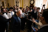 El principal senador demócrata advierte que Trump encamina a EEUU «a una dictadura»