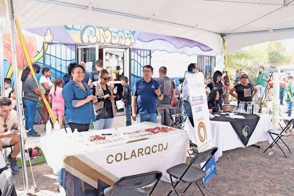 Atienden a 2 mil en Feria de la Salud en Tenda Di Cristo