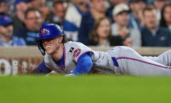 Mets beat Cubs 8-5, still in position to make playoffs