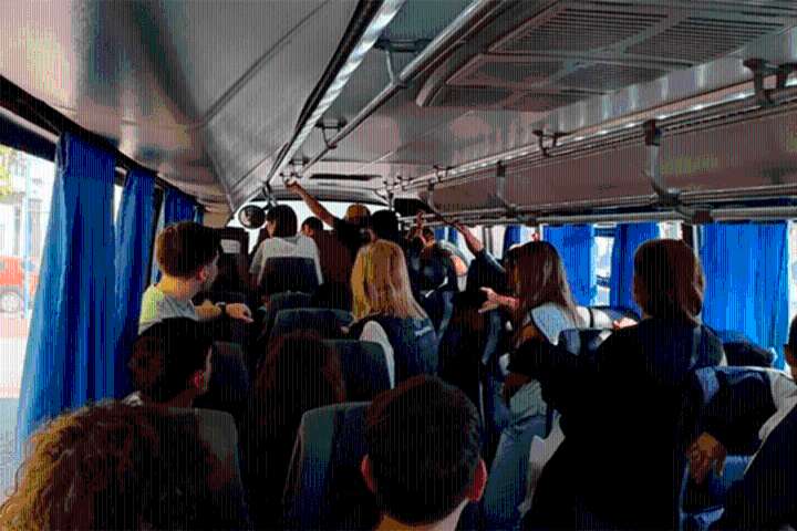 Intentó abusar de una adolescente en un colectivo y pasajeros lo redujeron