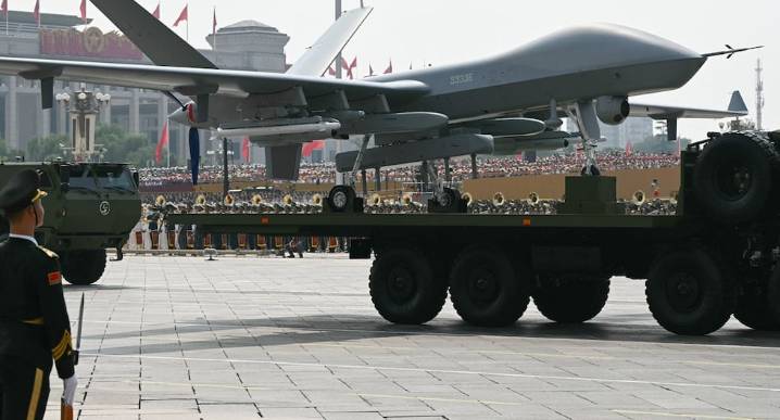 China exhibe drones con inteligencia artificial y misiles en el desfile por el fin de la Segunda Guerra Mundial | Xi Jinping | Beijing | Ejército Popular de Liberación | IA | Rusia | Corea del Norte |