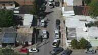 Catea Fiscalía Zona Centro domicilio en la colonia Villa Nueva y aseguran arma de utilería y vehículo