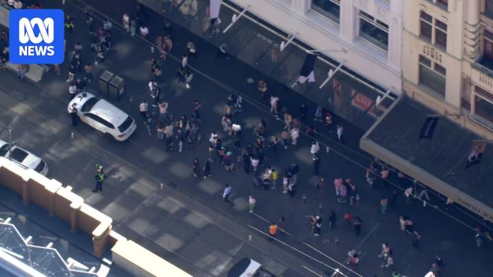 Arrests made following incident in Melbourne's Bourke Street Mall
