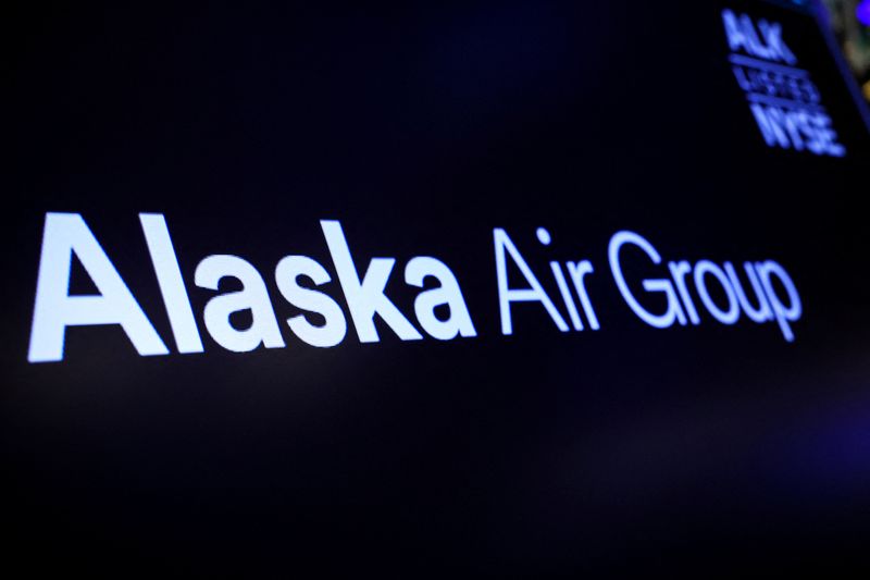 Alaska Air converts part of Boeing 787-9 order to larger 787