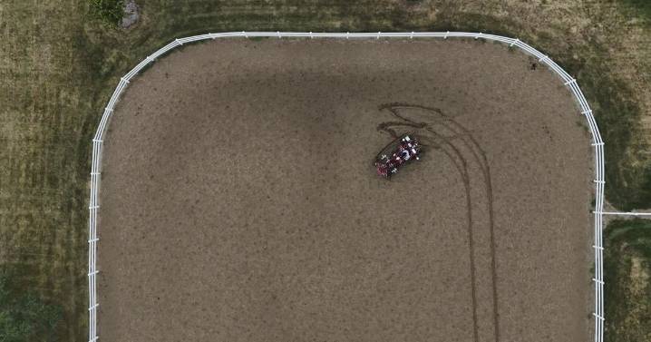 At electric tractor pilot event for farmers, researchers see possibilities