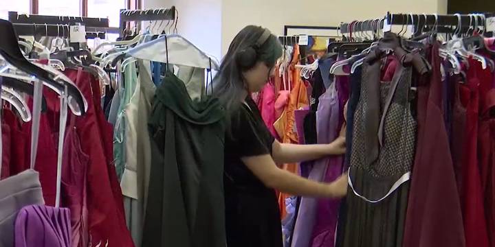 Helping students with free homecoming outfits