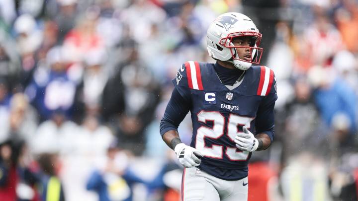 Patriots up 7-6 after Marcus Jones punt return TD