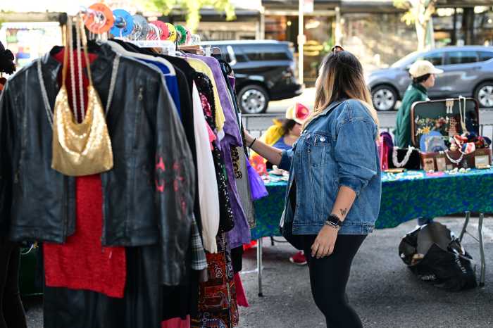 Hundreds come out for Sunnyside Night Market and Hispanic Heritage Month celebration