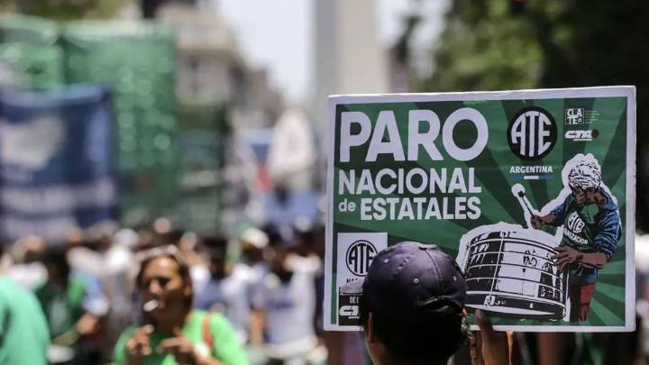 Inmediata reacción: ATE convoca a un paro en rechazo a los vetos de Javier Milei