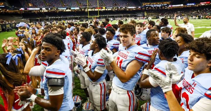 See which 2-0 teams are in the New Orleans area large and small school prep football rankings
