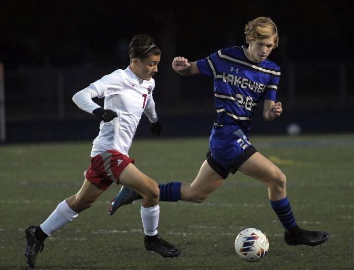 Lake Shore takes another step towards MAC Gold title with win over Lamphere