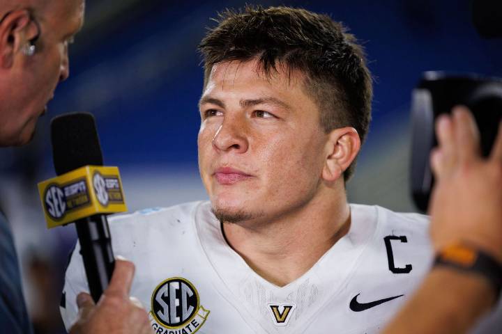 Diego Pavia Sends 4-Word Message to His Brothers Who Return to Vanderbilt Game, a Week After Arrest Diego Pavia and Vanderbilt are on an unbelievable start to their season. Despite the distractions fr