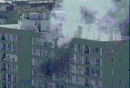 Incendio afecta a edificio de departamentos en Santiago