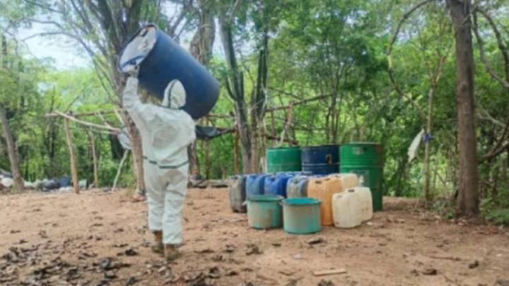 Ejército destruye centros de precursores químicos en Culiacán y Cosalá