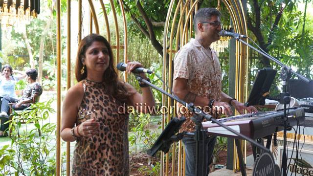 Mangaluru: Tammy & Roy celebrate 5th Anniversary Tour at Village Restaurant