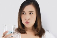 ¿Qué es el “oil pulling”?. Un experto en salud bucal explica los beneficios de este hábito