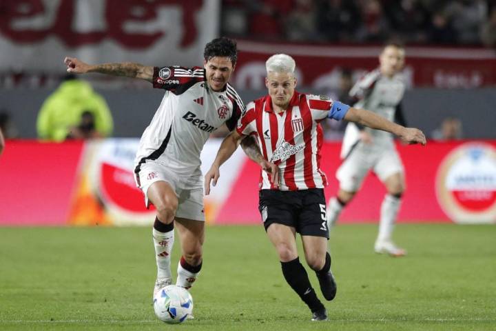 Estudiantes se fue con la frente en alto: perdió con Flamengo por penales