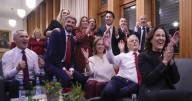 El bloque gubernamental de izquierda gana las elecciones noruegas, escrutado el 54 % de los votos