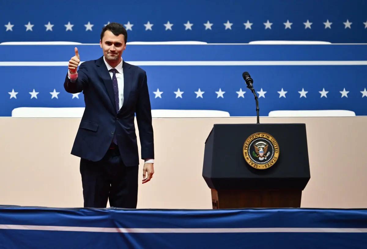 Charlie Kirk, activista pro Trump, muere tras ser baleado en EU