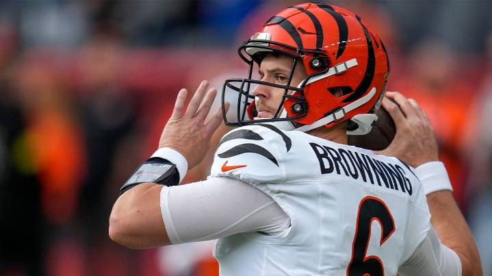 Fans ruthlessly clown Jake Browning amid brutal MNF vs. Broncos
